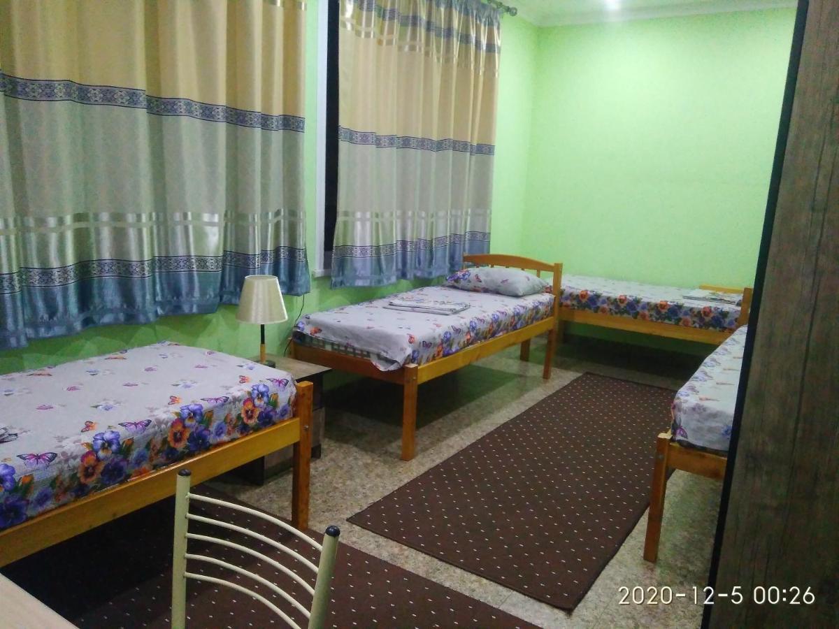 Hostel Bukhara Gold ทาชเคนต์ ภายนอก รูปภาพ