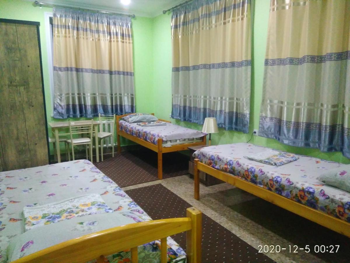 Hostel Bukhara Gold ทาชเคนต์ ภายนอก รูปภาพ