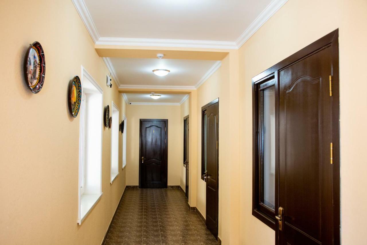 Hostel Bukhara Gold ทาชเคนต์ ภายนอก รูปภาพ