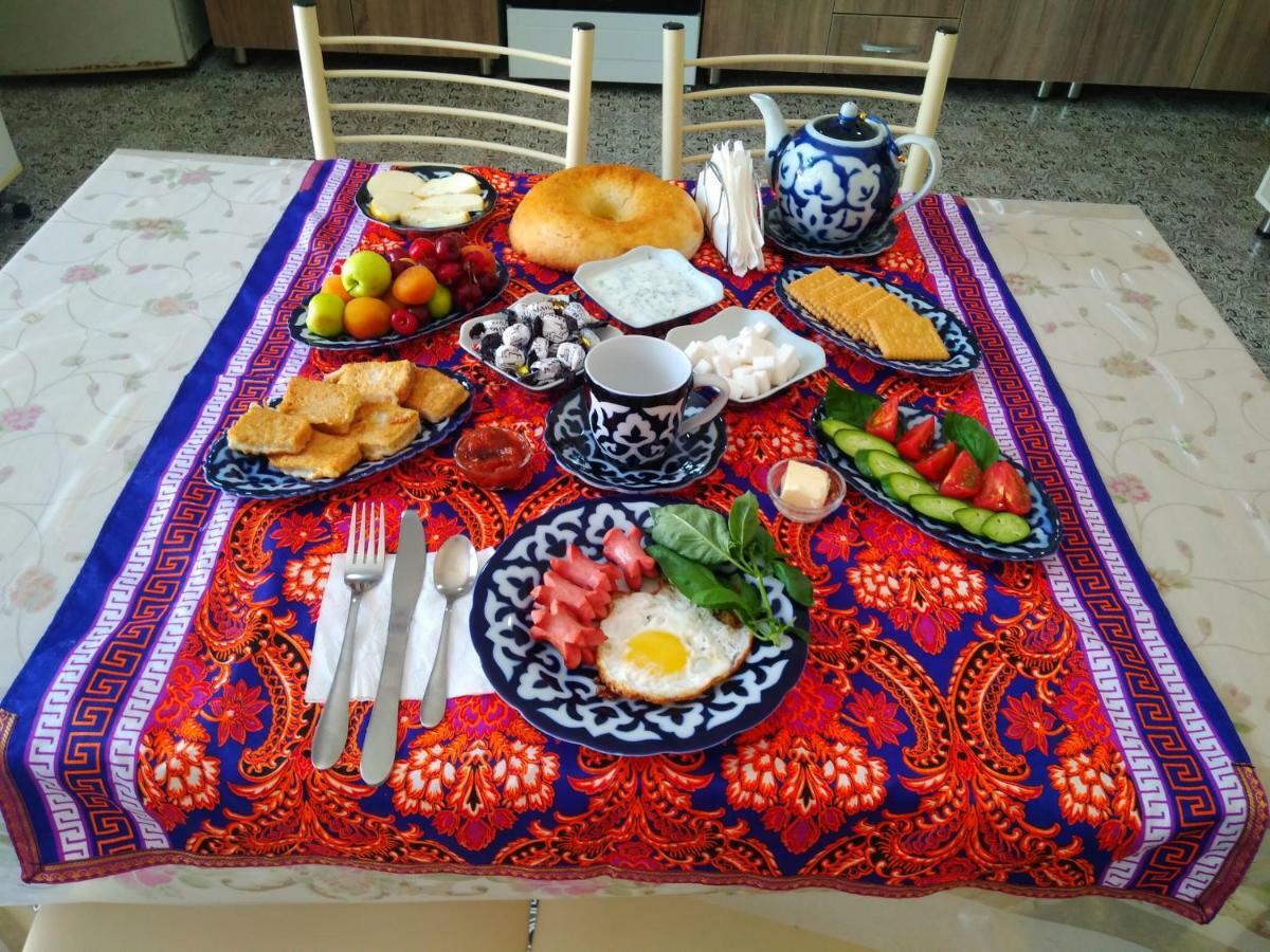 Hostel Bukhara Gold ทาชเคนต์ ภายนอก รูปภาพ