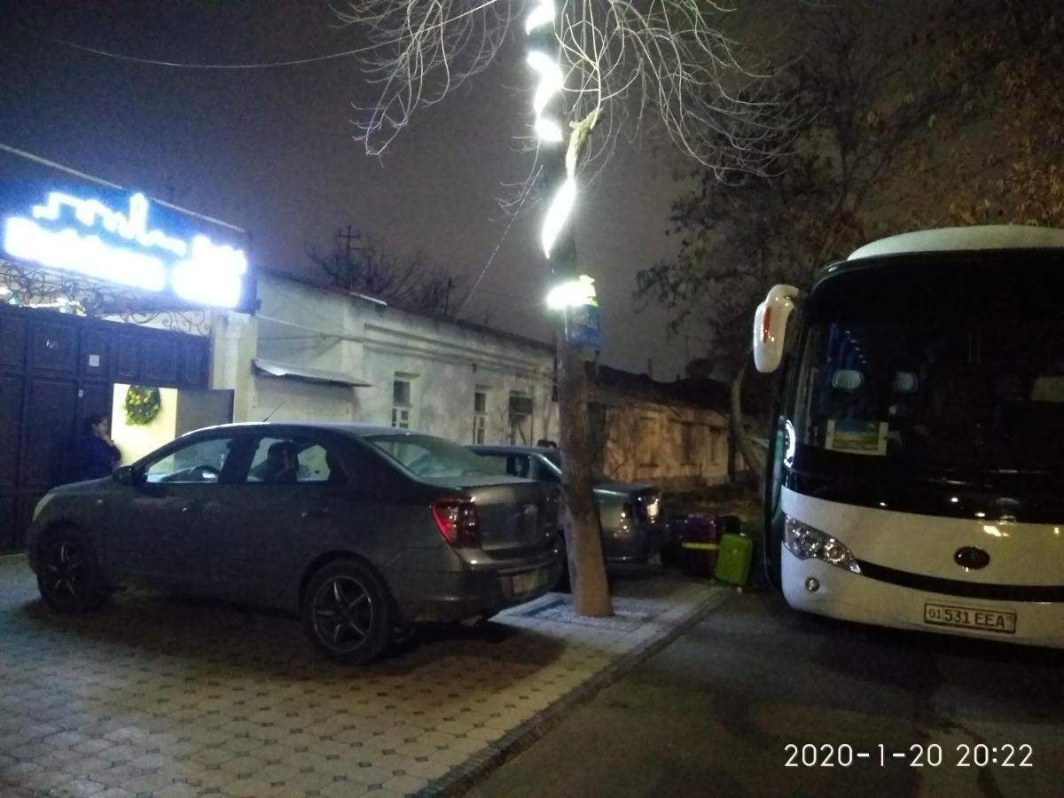 Hostel Bukhara Gold ทาชเคนต์ ภายนอก รูปภาพ