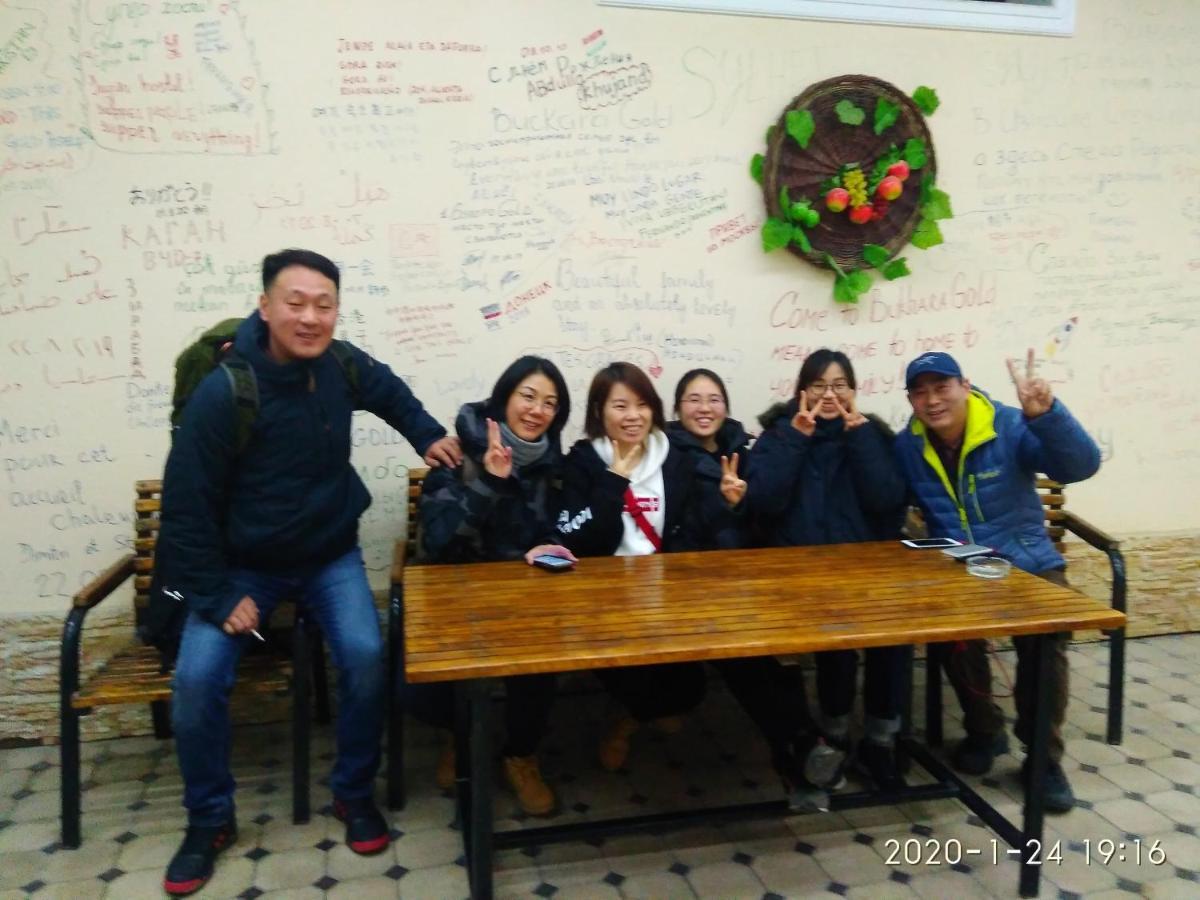 Hostel Bukhara Gold ทาชเคนต์ ภายนอก รูปภาพ